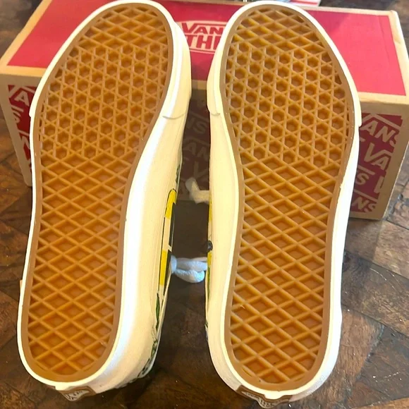 COPY - NWT Vans “Old School Tape” Sneakers Women’s 8, Men’s 6.5 New with Tag & … - Picture 12 of 14